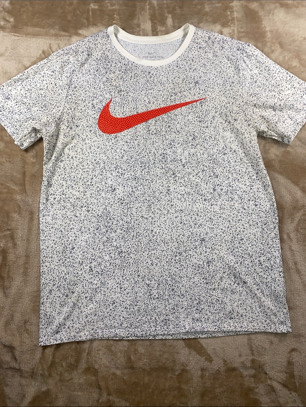 Nike White Speckle Performance Tee with Red Swoosh